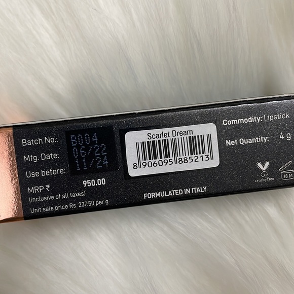 Manish Malhotra beauty by Myglamm soft matte lipstick | NWT | classy red - Picture 14 of 14